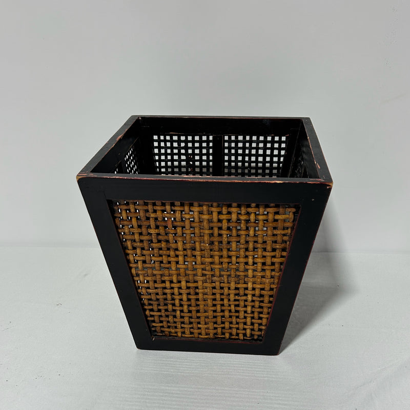Wastebasket- Wicker