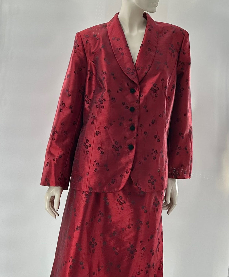 Le Suit Woman Skirt Suit