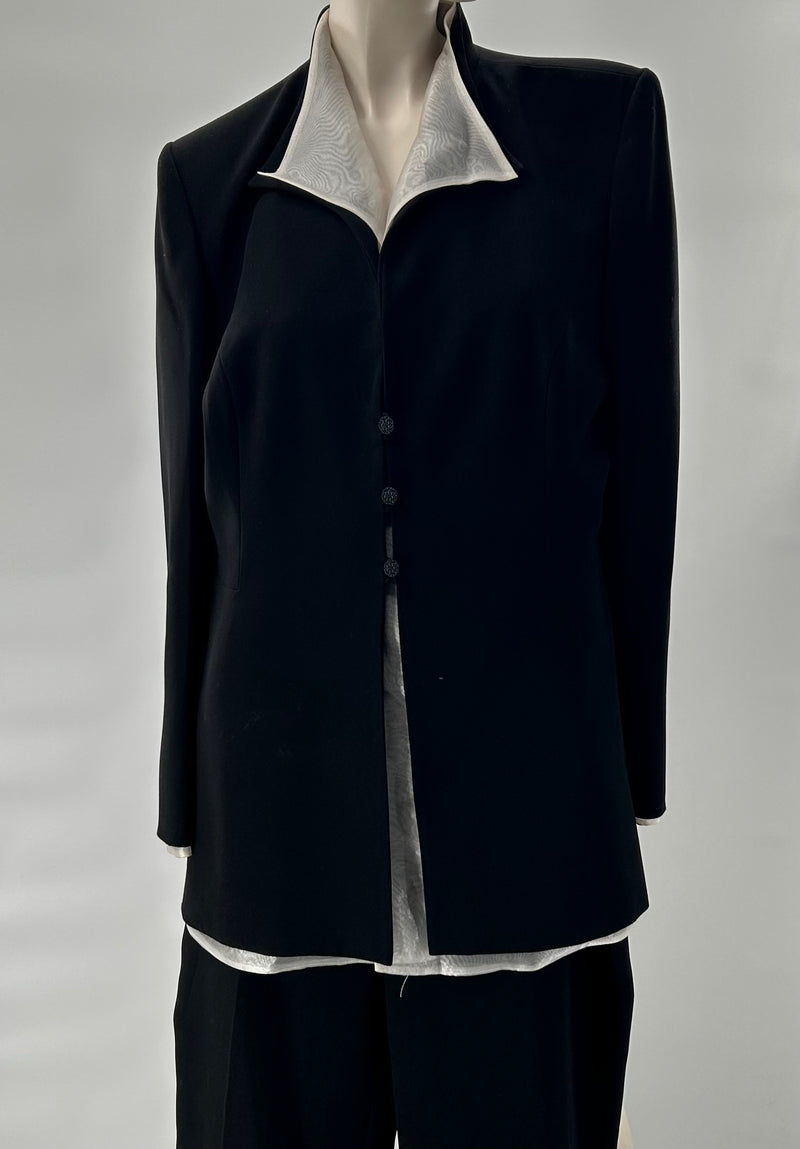 J.H. Collectibles Dress Suit