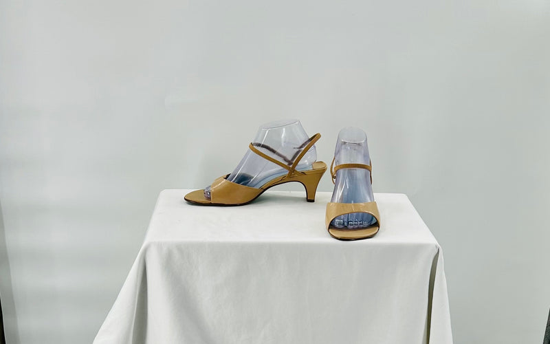 Liz Claiborne Size 10M Sandals