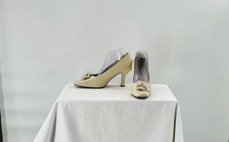 Pierre Dumas Size 10M Pumps
