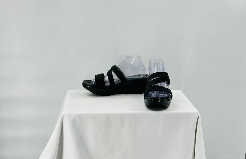 Kenneth Cole Reaction Size 9.5M Sandals