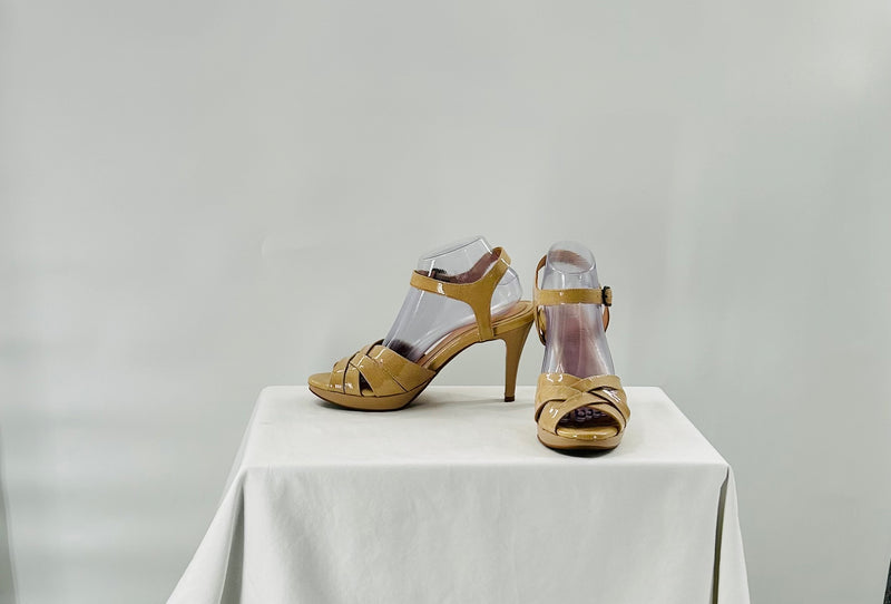 Nuture Size 9.5M Sandals