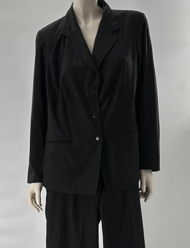 Harve Benard Pant Suit