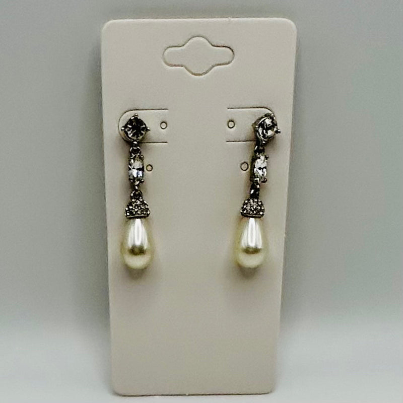 Jewelry- Earrings- Rhinestone and Pearls